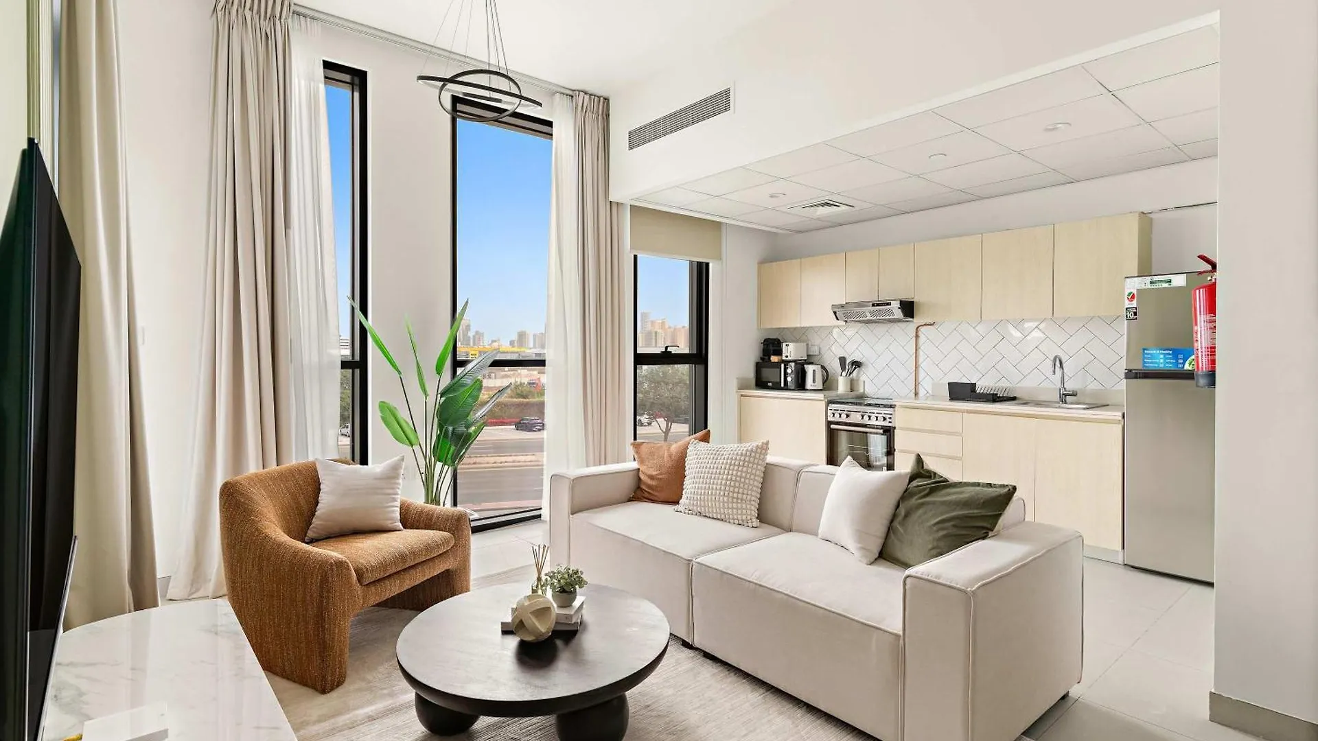 Silkhaus Signature 1Br In Afnan At Production City Dubai Apartment